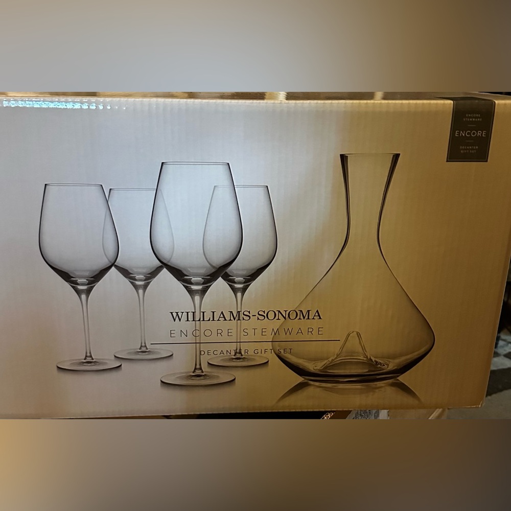 William Sonoma Encor stemware decanter gift set